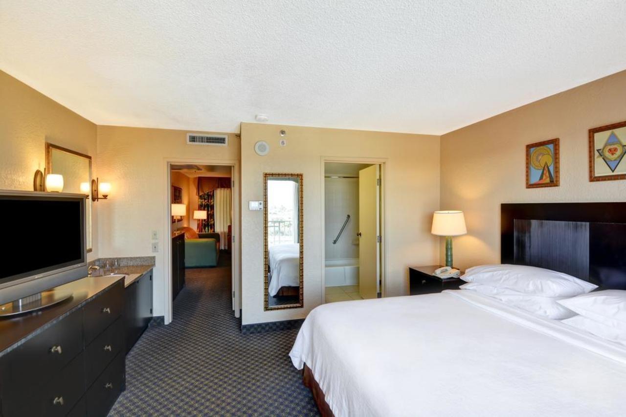 Embassy Suites San Antonio Airport מראה חיצוני תמונה