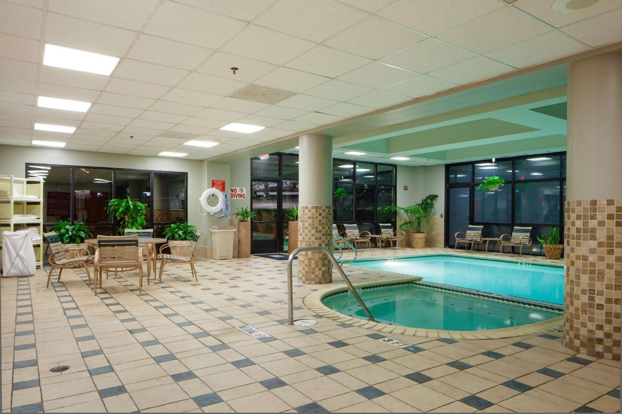 Embassy Suites San Antonio Airport מראה חיצוני תמונה